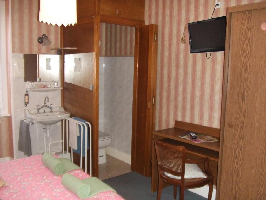 Aux P'Tits Boulas Hotel Gerardmer Room photo